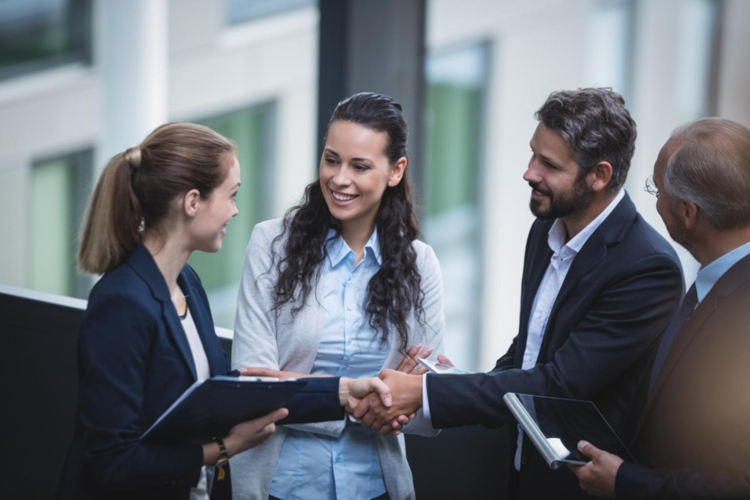 Suasana pelatihan pemodelan keuangan di Koxythrand