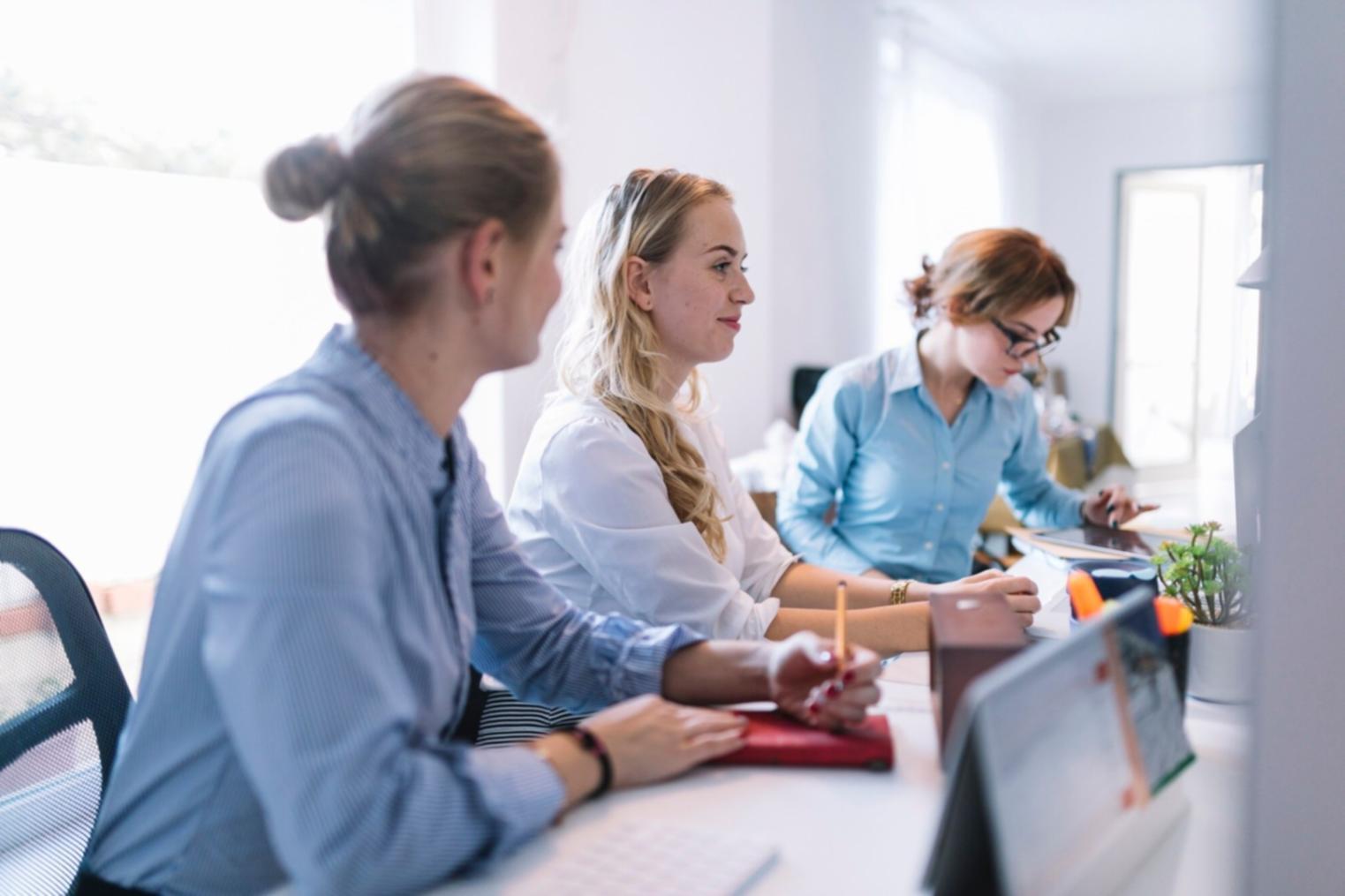 Peserta diskusi tentang skenario bisnis di sesi Koxythrand